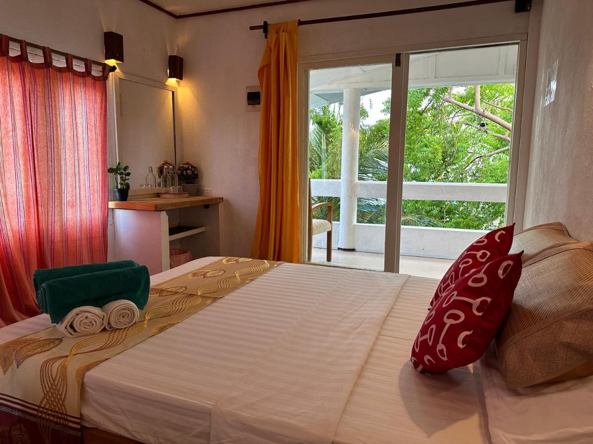 Dhiffushi Island Villa Экстерьер фото